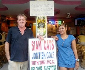The new owners of Siam Cats, John and Kiao Steel.
